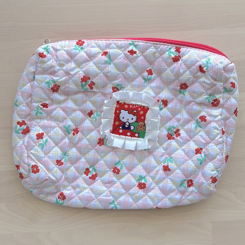 Hello Kitty Cosmetic Bag